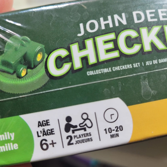 John Deere Checkers Game with Themed Board, Checkers and Tractor Kings NEW - Picture 5 of 10